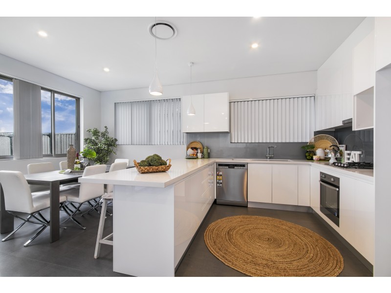 16 Quarry Street, Tempe NSW 2044