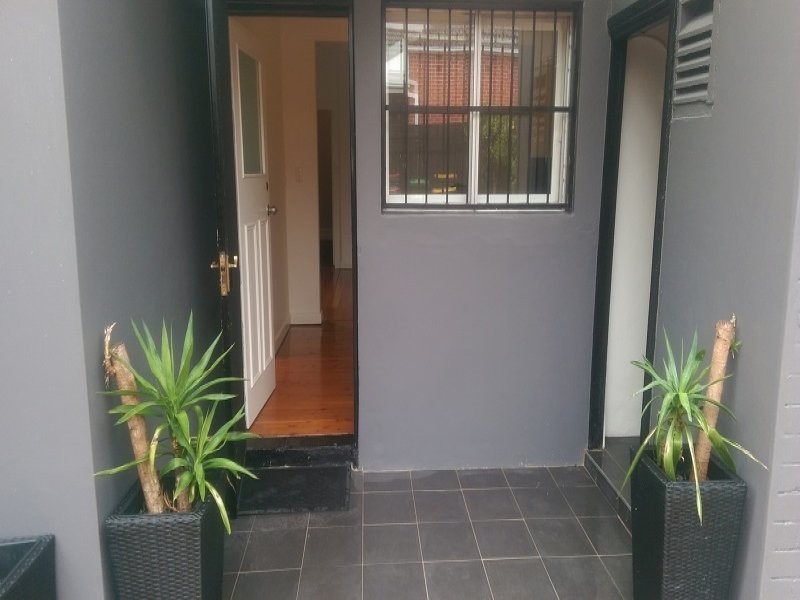 216 Unwins Bridge Road, Sydenham NSW 2044