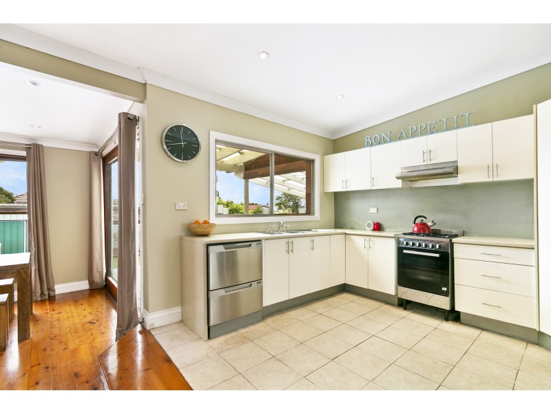 13 Quarry Street, Tempe NSW 2044