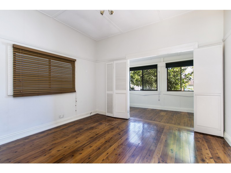 17 Hart Street, Tempe NSW 2044