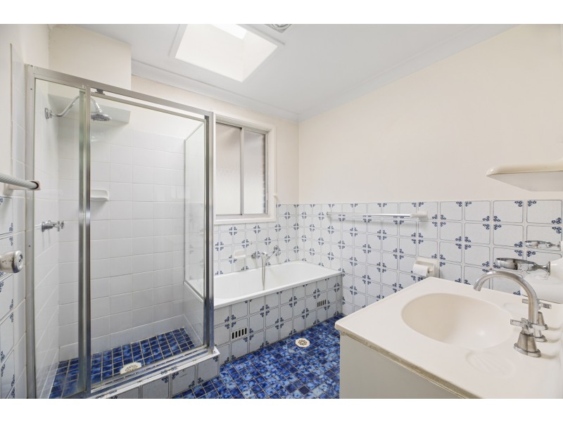 17 Cowper Circle, Quakers Hill NSW 2763