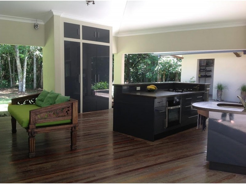 2574 Rossville Bloomfield Road, Bloomfield QLD 4895