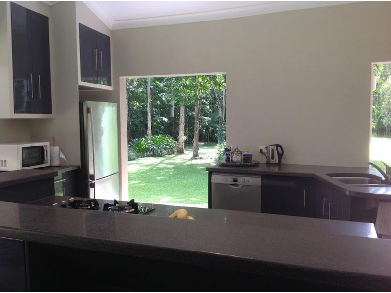 2574 Rossville Bloomfield Road, Bloomfield QLD 4895