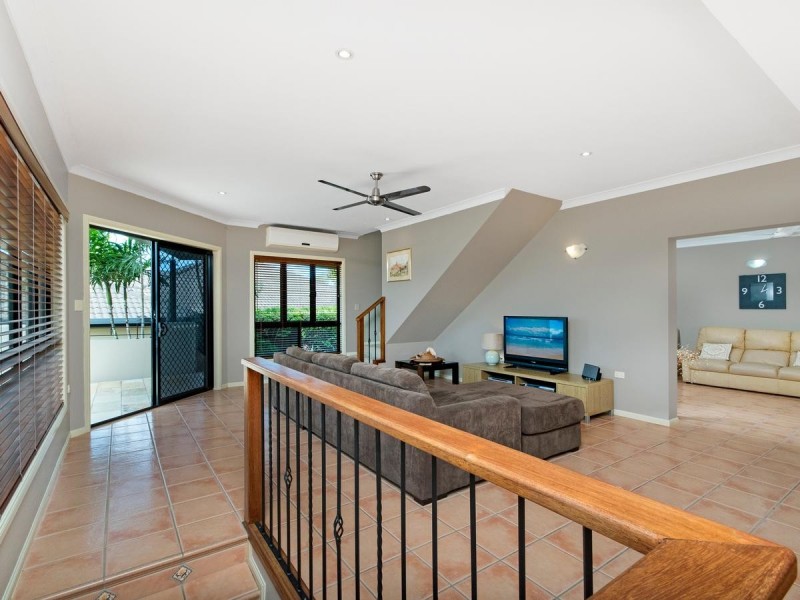 51 Robson Street, Mooroobool QLD 4870