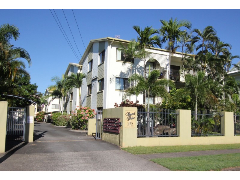 23/215 McLeod Street, Cairns North QLD 4870