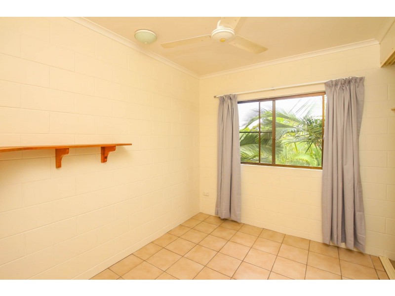 23/215 McLeod Street, Cairns North QLD 4870