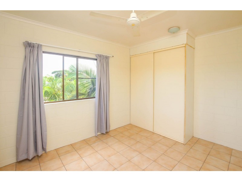 23/215 McLeod Street, Cairns North QLD 4870
