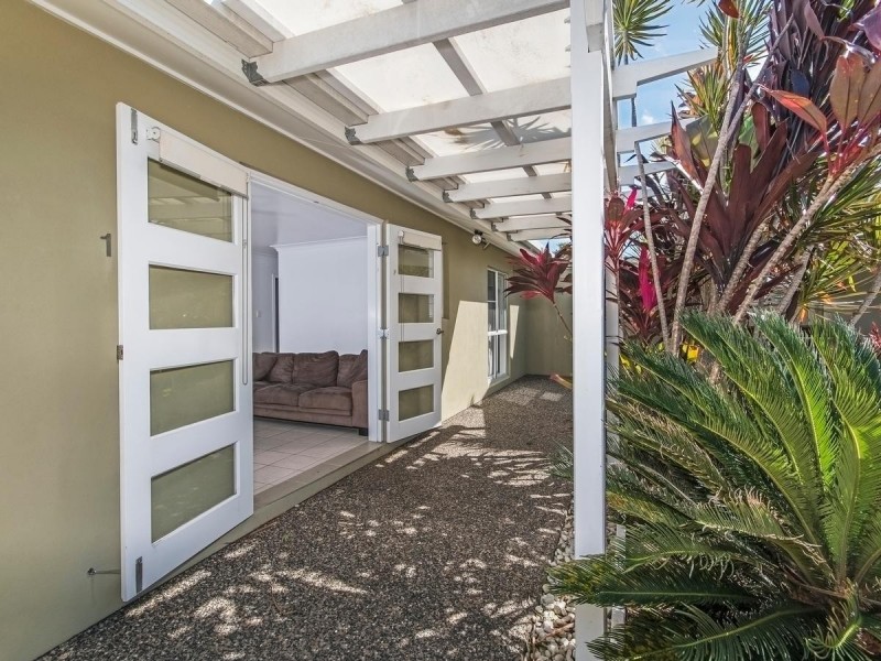 9 Strombus Avenue, Trinity Beach QLD 4879