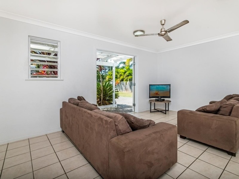 9 Strombus Avenue, Trinity Beach QLD 4879