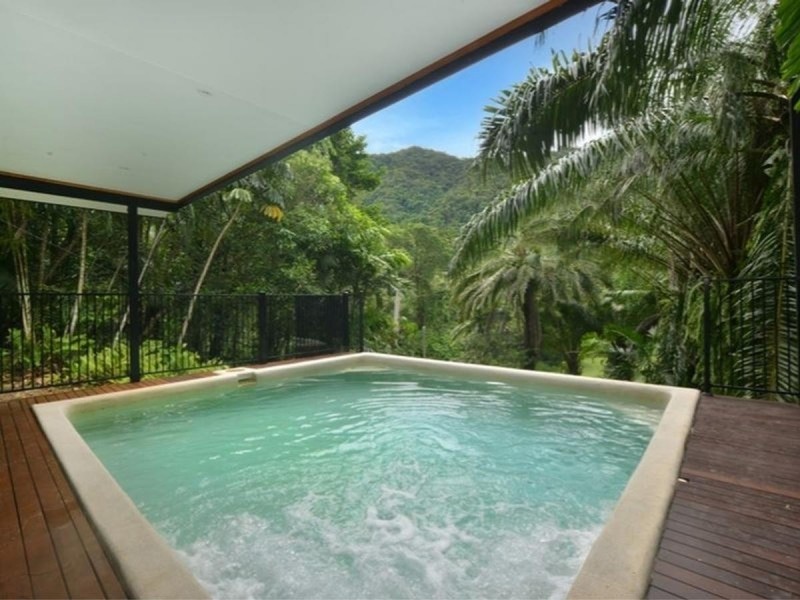 969 Redlynch Intake Road, Redlynch QLD 4870