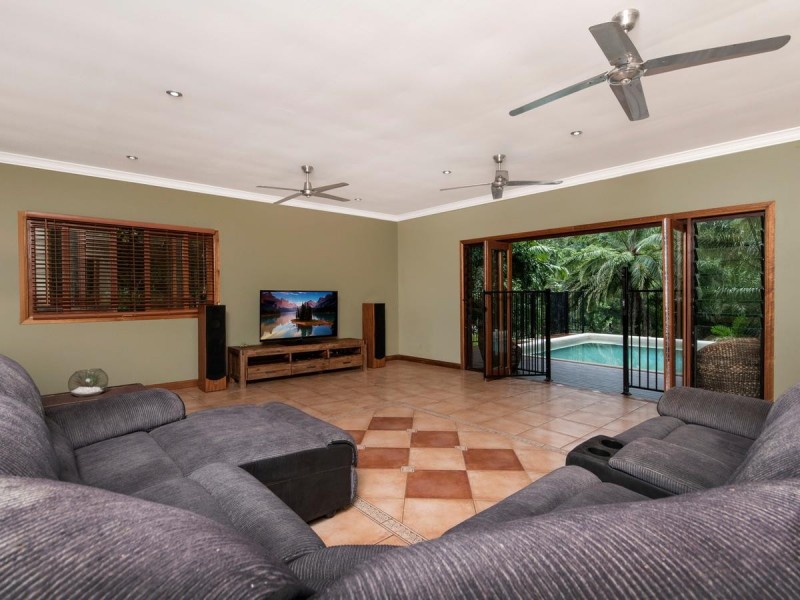 969 Redlynch Intake Road, Redlynch QLD 4870