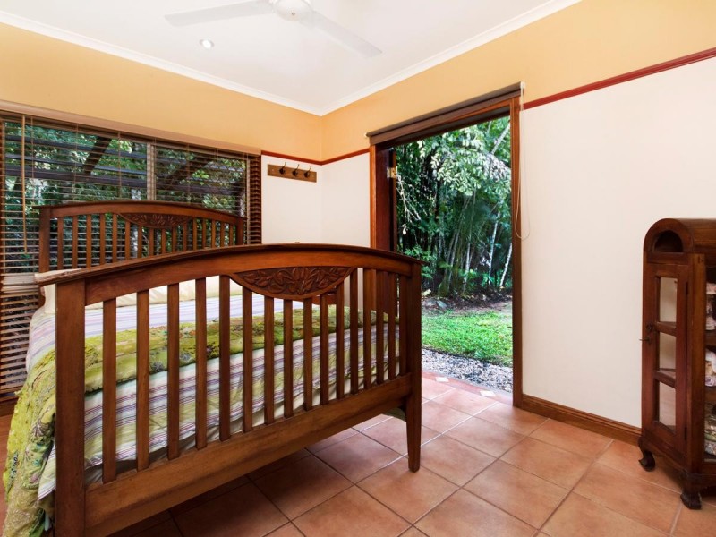 969 Redlynch Intake Road, Redlynch QLD 4870