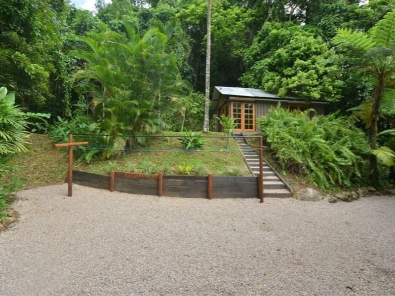 969 Redlynch Intake Road, Redlynch QLD 4870