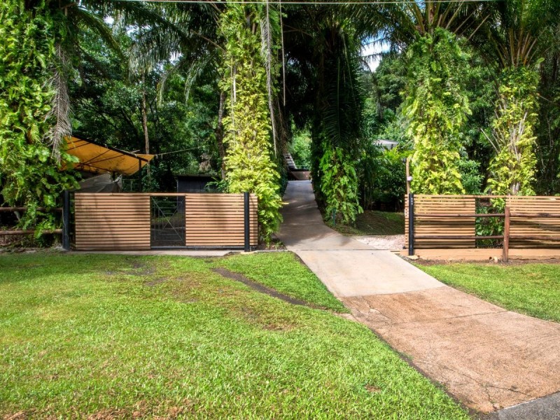 969 Redlynch Intake Road, Redlynch QLD 4870