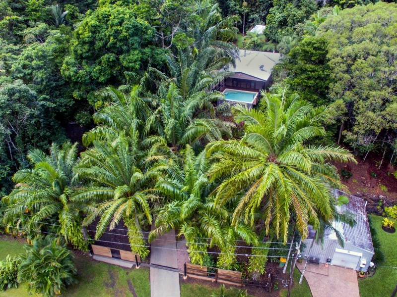 969 Redlynch Intake Road, Redlynch QLD 4870
