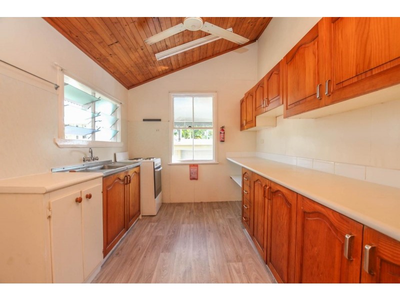 211 McLeod Street, Cairns North QLD 4870