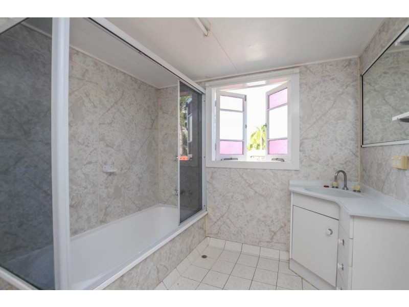 211 McLeod Street, Cairns North QLD 4870