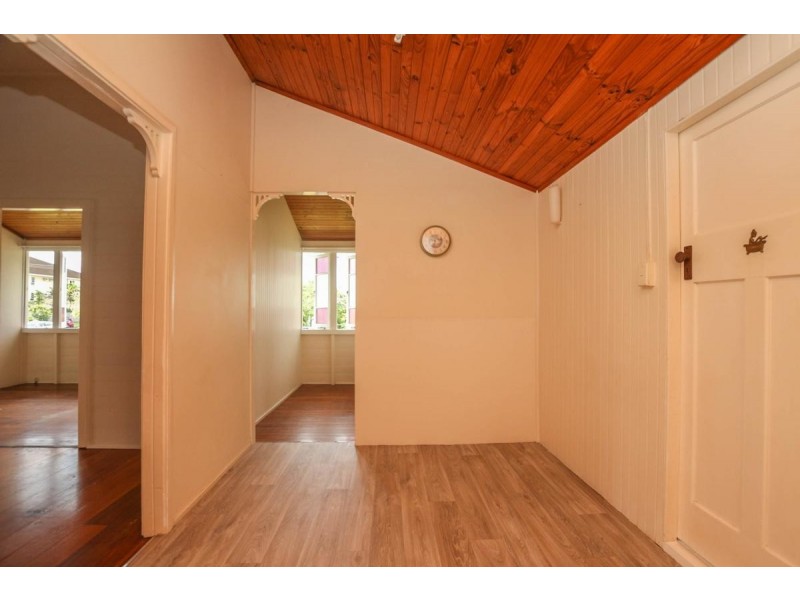 211 McLeod Street, Cairns North QLD 4870