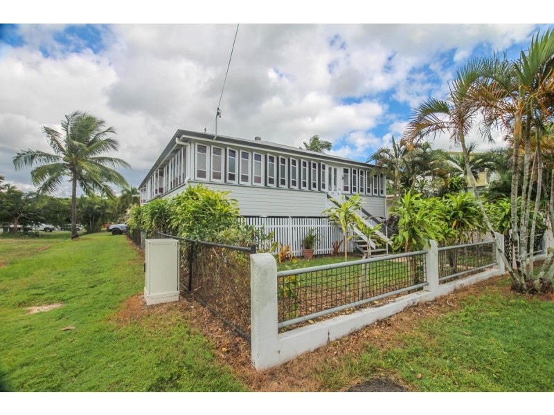 211 McLeod Street, Cairns North QLD 4870