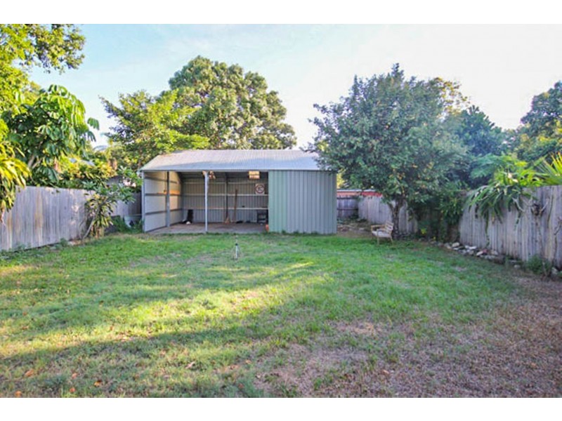 43 Machans Street, Machans Beach QLD 4878