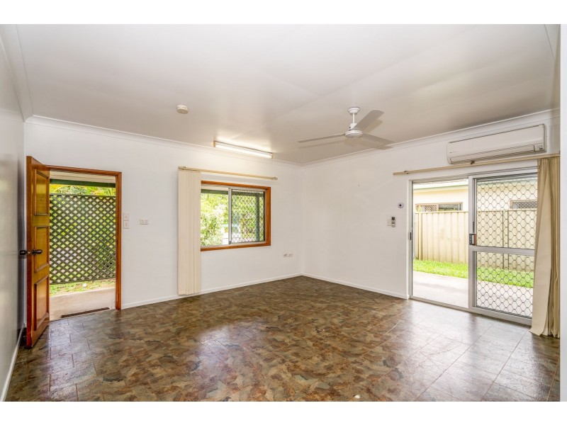 27 Ramsey Drive, Kanimbla QLD 4870