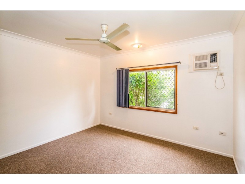 27 Ramsey Drive, Kanimbla QLD 4870