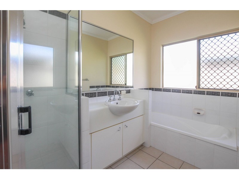 44 West Parkridge Drive, Brinsmead QLD 4870