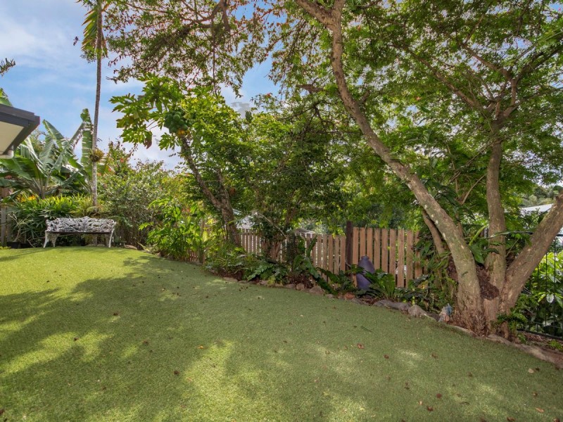 10 Blue Hills Crescent, Freshwater QLD 4870