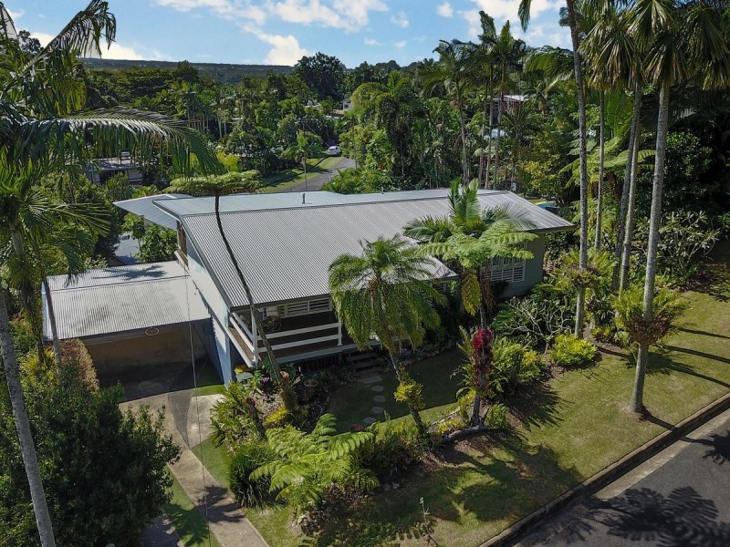 10 Blue Hills Crescent, Freshwater QLD 4870