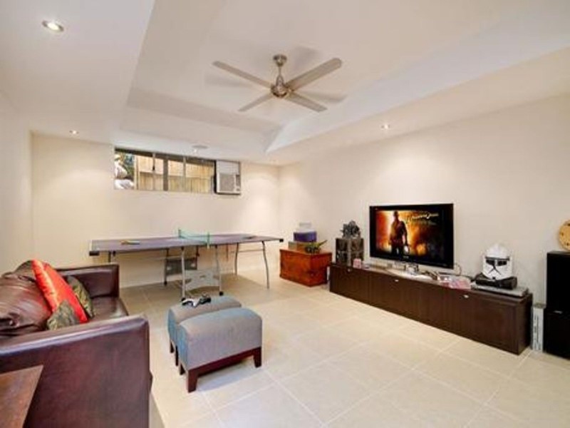 29 Savannah Street, Palm Cove QLD 4879