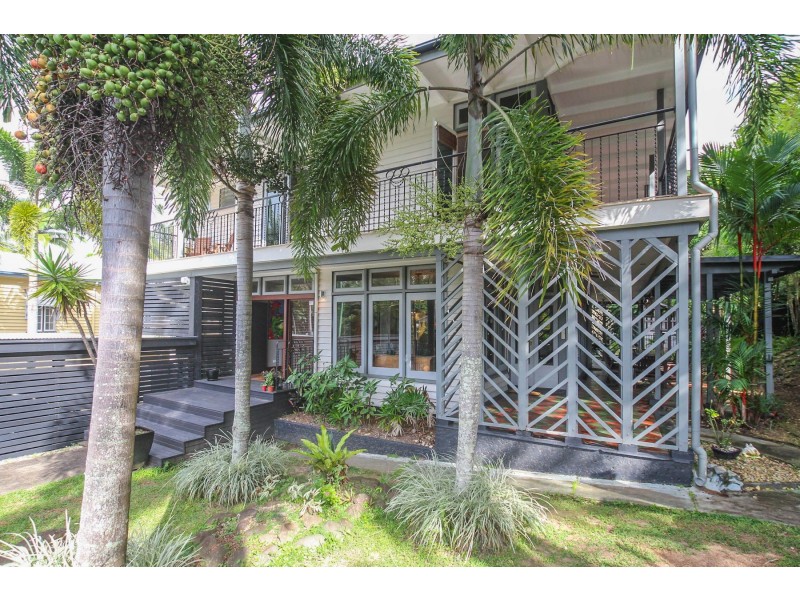25 Friend Street, Edge Hill QLD 4870