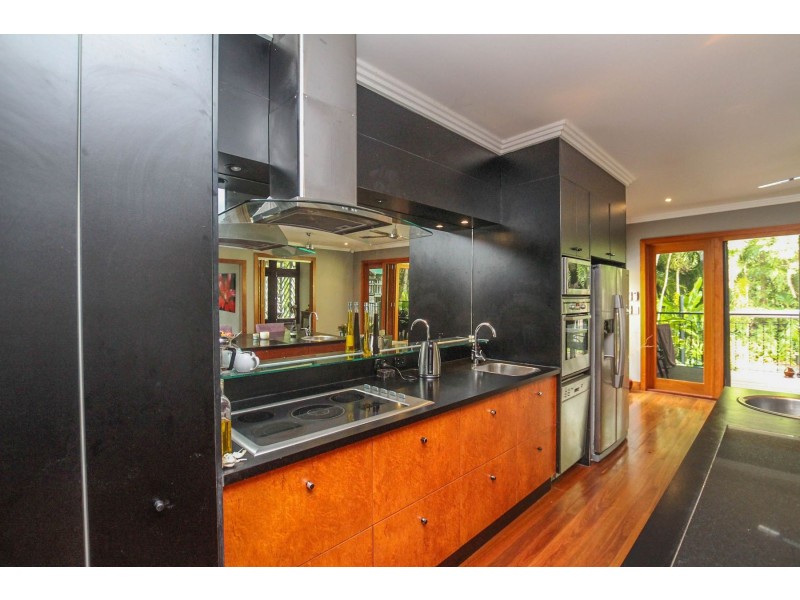 25 Friend Street, Edge Hill QLD 4870