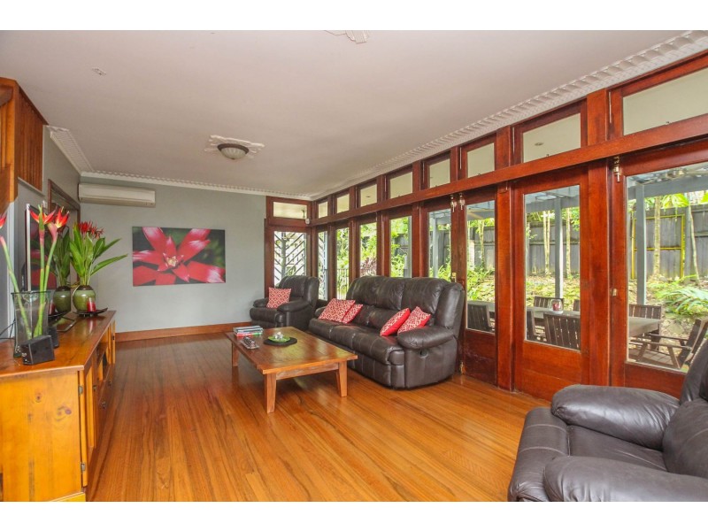 25 Friend Street, Edge Hill QLD 4870