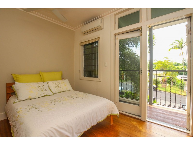 25 Friend Street, Edge Hill QLD 4870