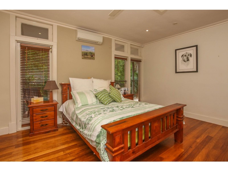 25 Friend Street, Edge Hill QLD 4870