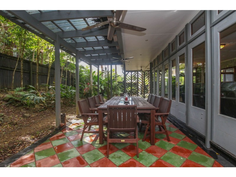25 Friend Street, Edge Hill QLD 4870
