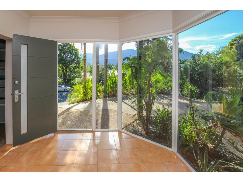 42 Benn Street, Brinsmead QLD 4870