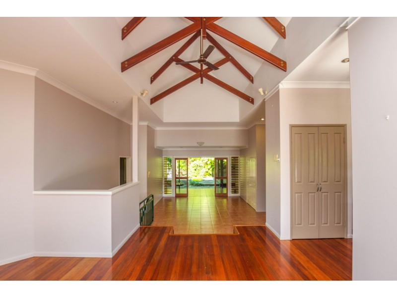 42 Benn Street, Brinsmead QLD 4870