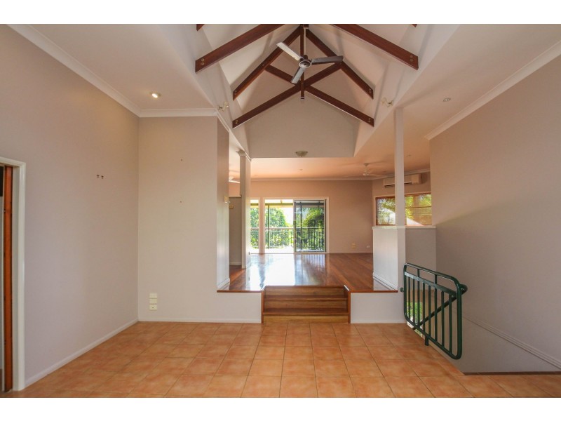 42 Benn Street, Brinsmead QLD 4870