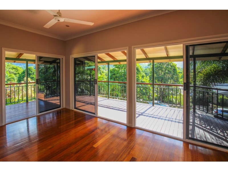 42 Benn Street, Brinsmead QLD 4870