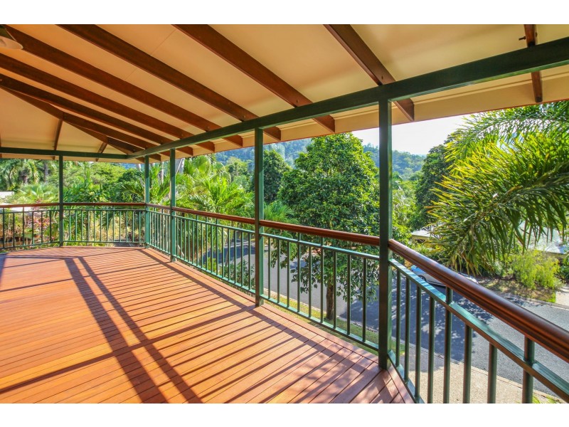 42 Benn Street, Brinsmead QLD 4870