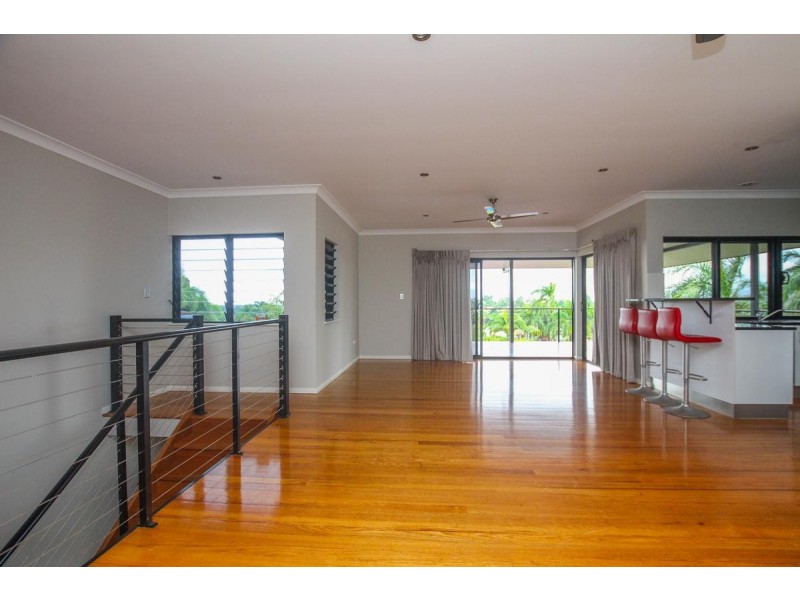 1 Torazzi Place, Mooroobool QLD 4870