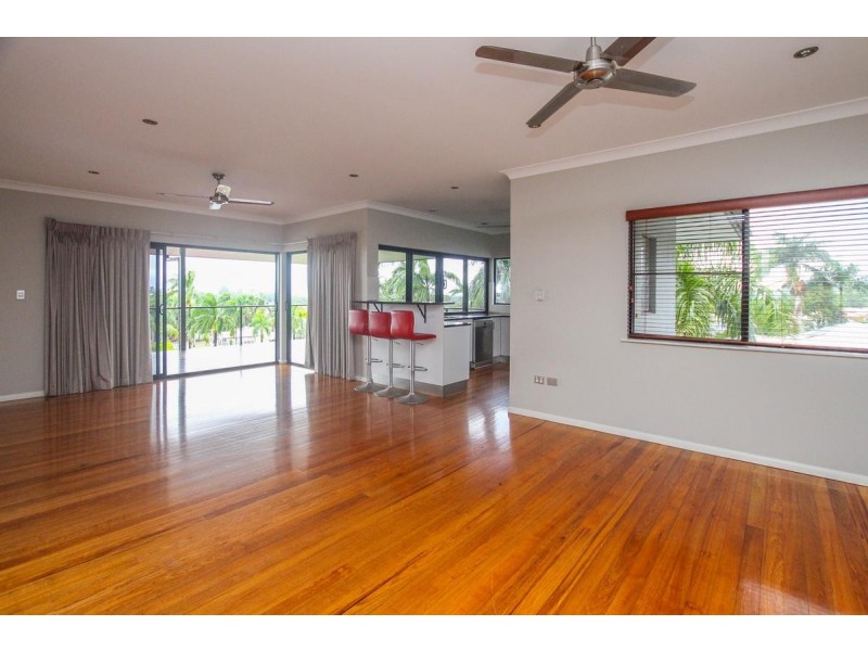 1 Torazzi Place, Mooroobool QLD 4870