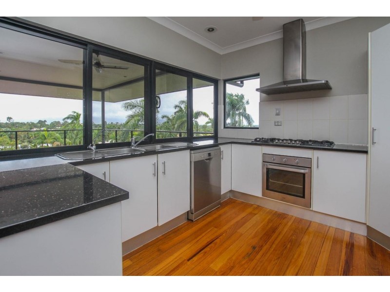 1 Torazzi Place, Mooroobool QLD 4870