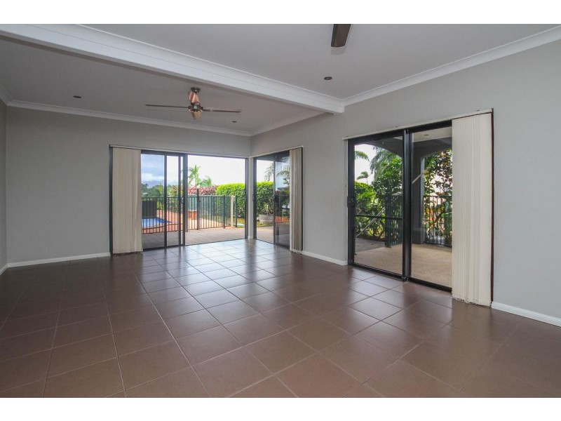 1 Torazzi Place, Mooroobool QLD 4870