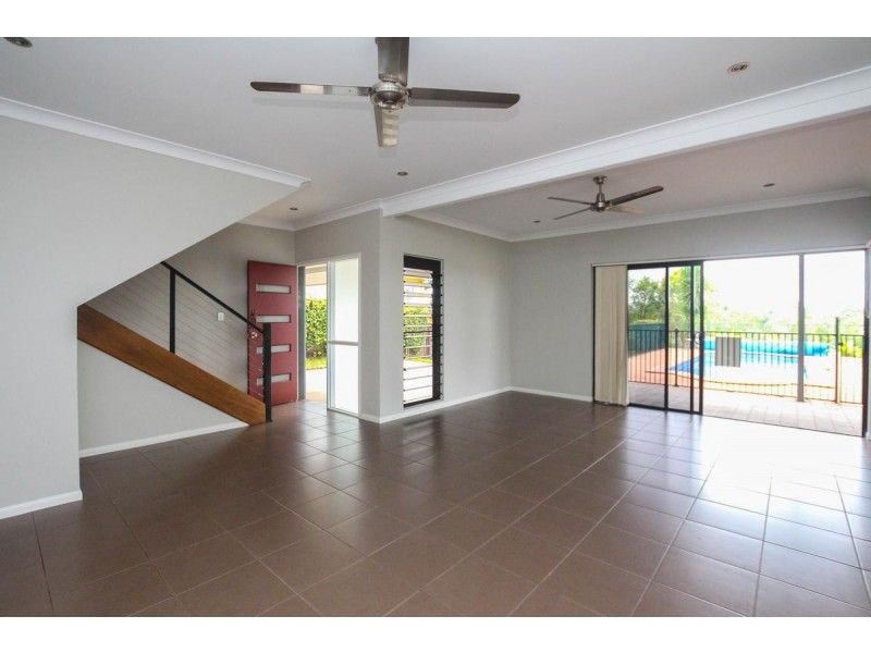 1 Torazzi Place, Mooroobool QLD 4870