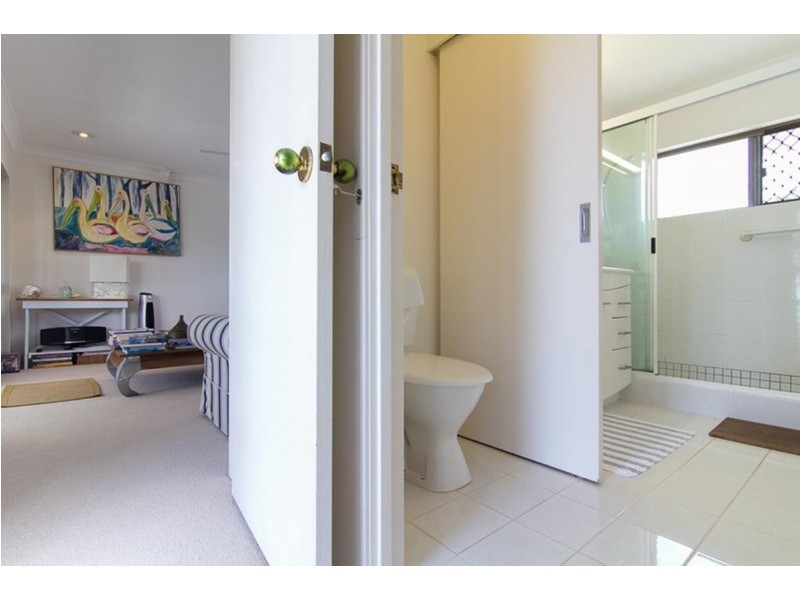18 Hibiscus Lane, Holloways Beach QLD 4878