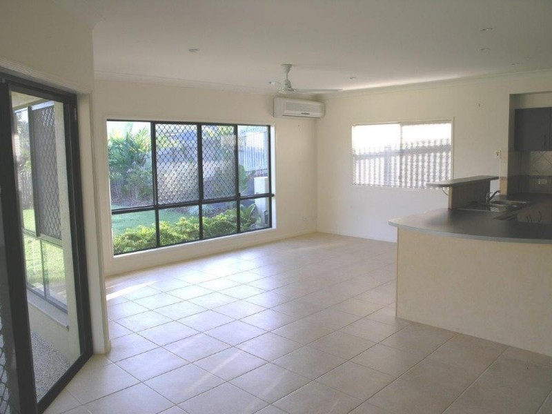 28 Taringa Street, Brinsmead QLD 4870