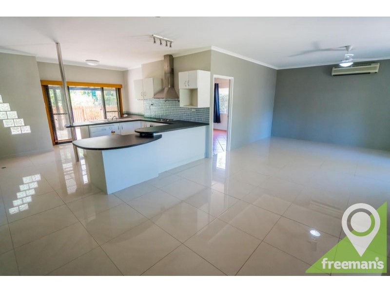 53 Baronia Crescent, Holloways Beach QLD 4878