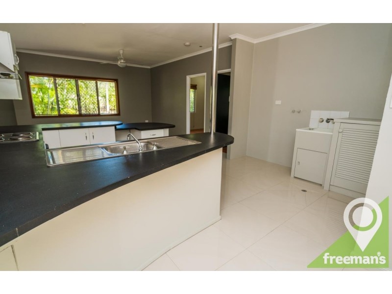 53 Baronia Crescent, Holloways Beach QLD 4878